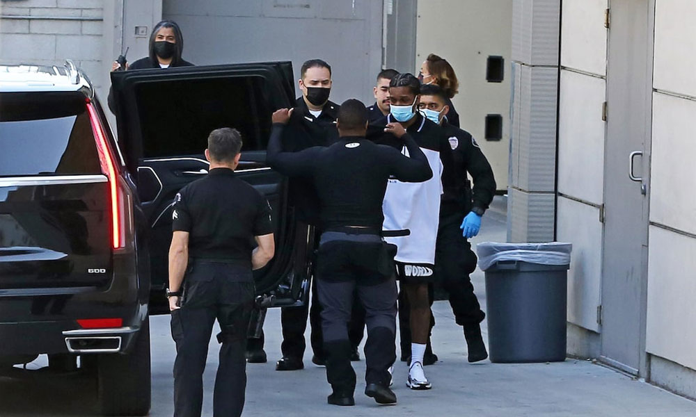Лос Анжелесын цагдаа нар рэппер A$AP Rocky-г баривчиллаа (фото 1)