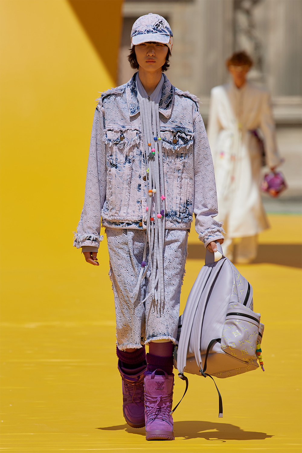 Виржил Аблогийн дурсгалд: Louis Vuitton брэндийн хавар-зун 2023 цуглуулга (фото 13)