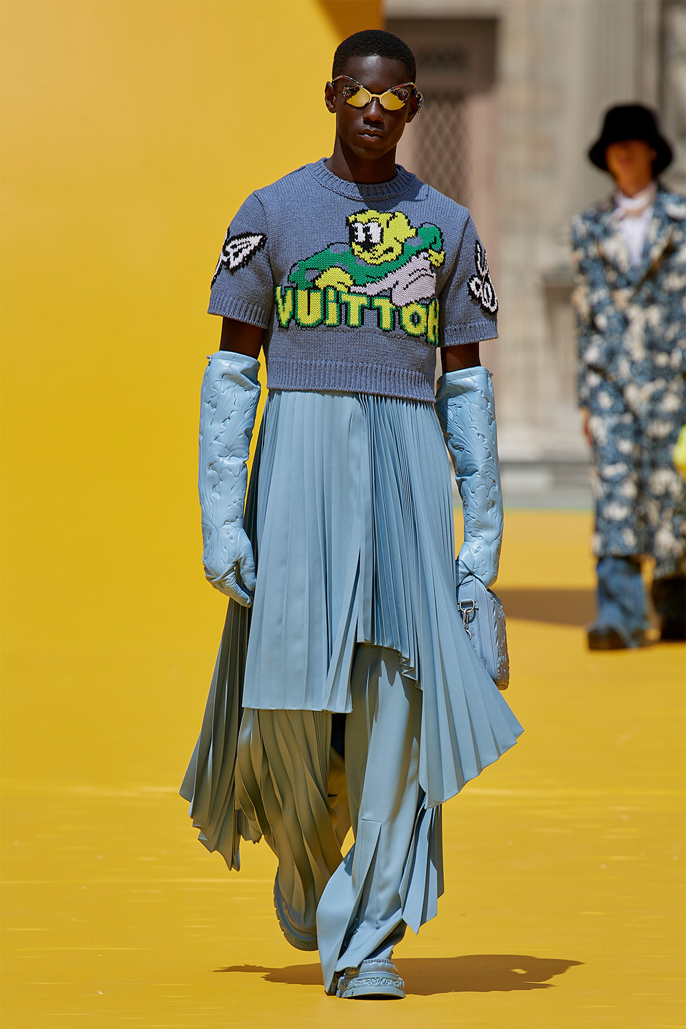 Виржил Аблогийн дурсгалд: Louis Vuitton брэндийн хавар-зун 2023 цуглуулга (фото 60)
