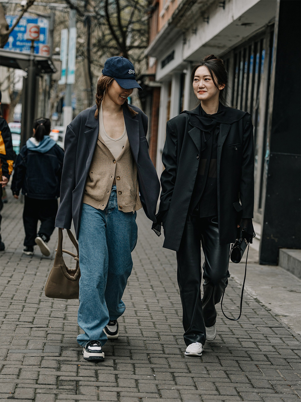Шанхай хотын залуучууд яаж хувцасладаг вэ?: Шилдэг street style төрхүүд (фото 33)