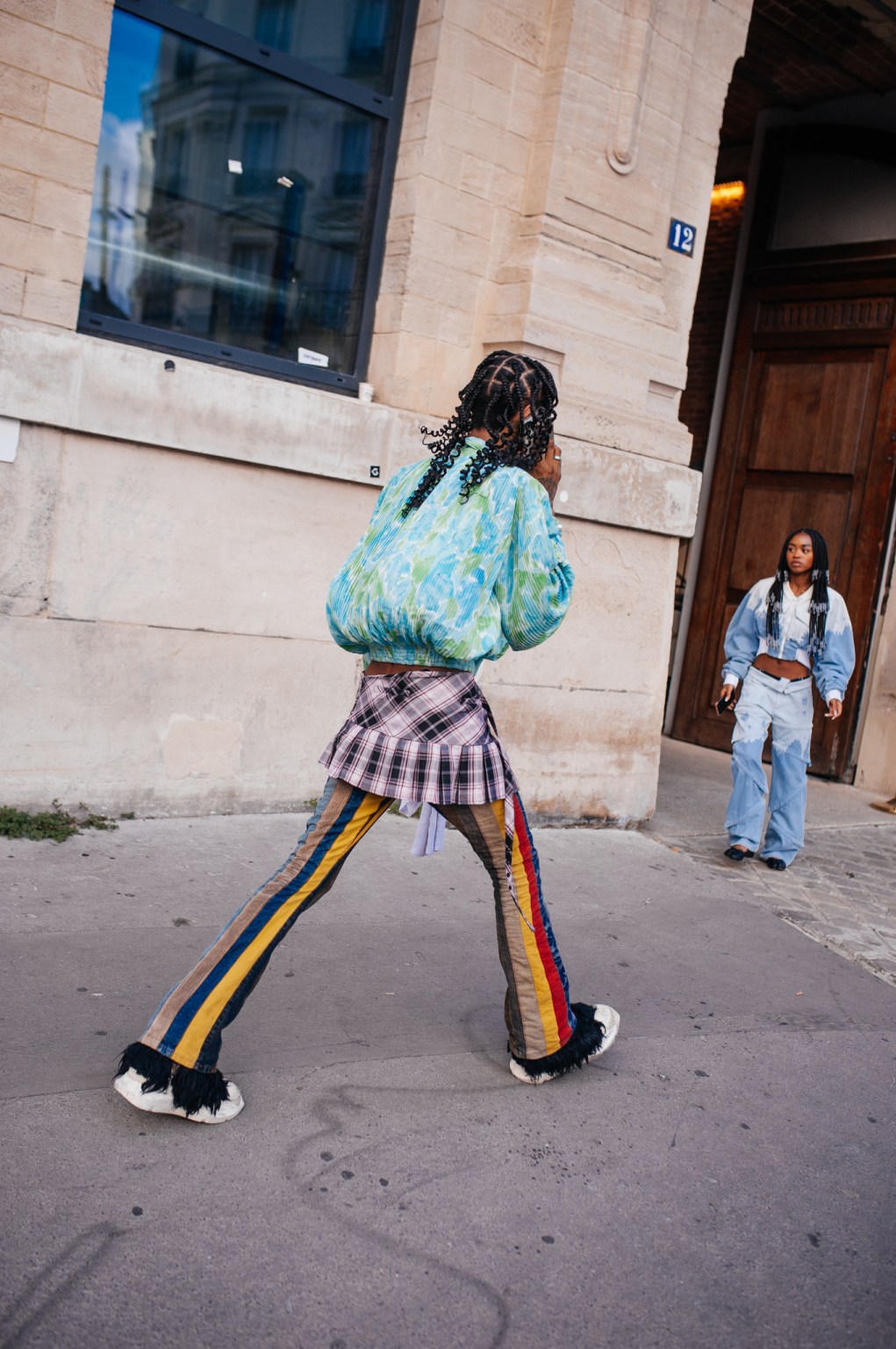 Парисын загварын долоо хоногийн онцлох street style төрхүүд (фото 48)