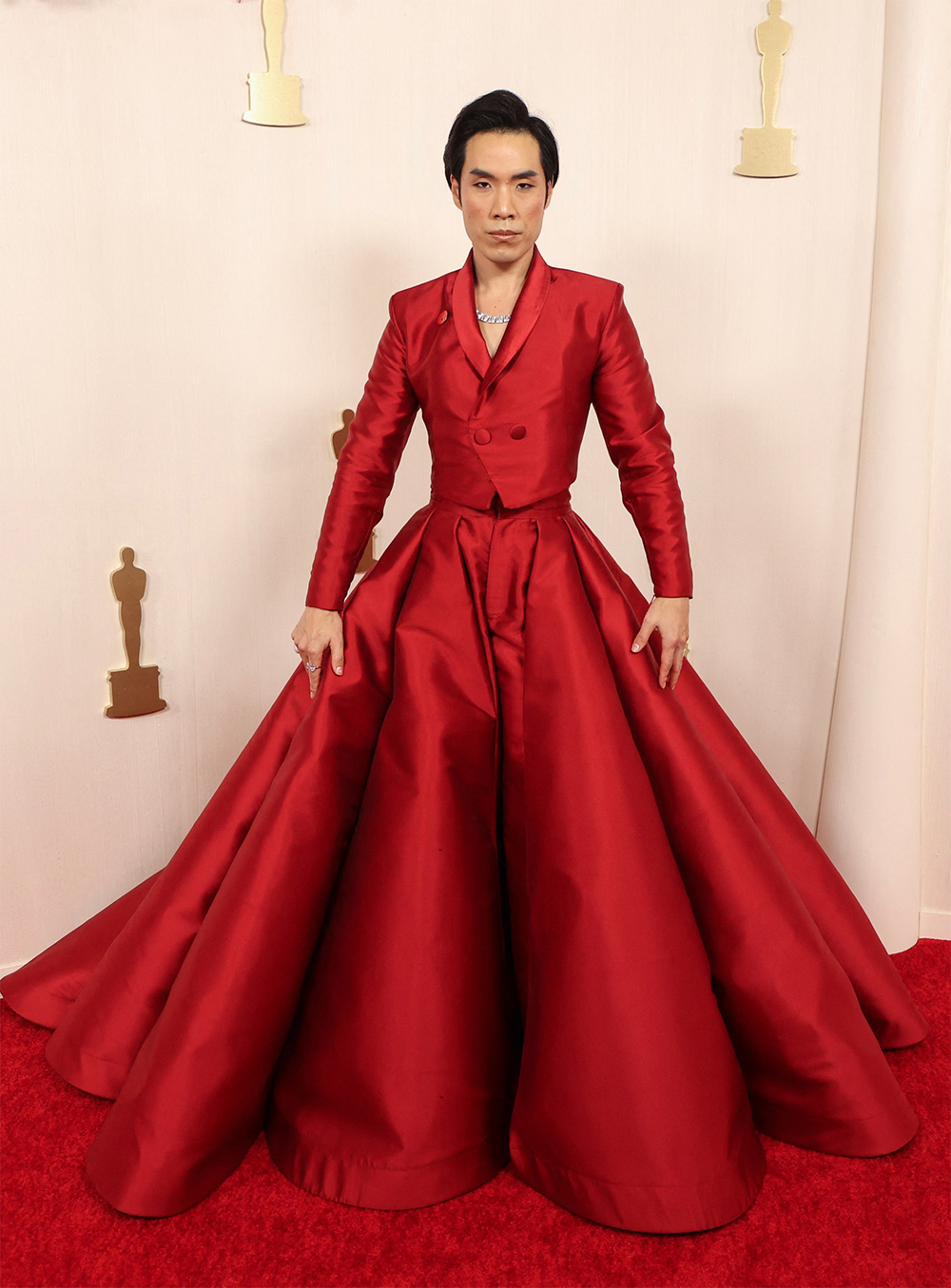 Оскарын наадам эхэллээ: Улаан хивсний ёслолд бүрдүүлсэн алдартнуудын төрх (фото 62)