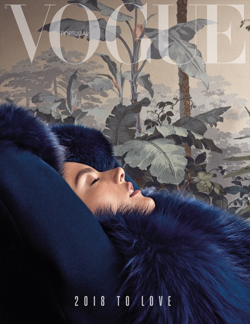 Алессандра Амбросио Vogue Portugal сэтгүүлд зориулж арав гаруй үслэг хүрэм сольж өмслөө (фото 1)