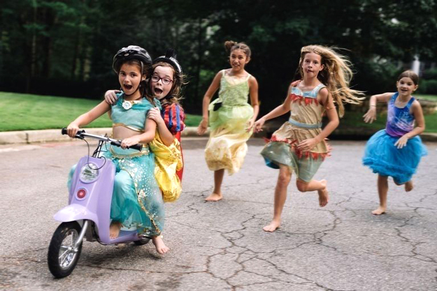 Гүнж болохоос илүү том зүйлийг мөрөөд: Disney охидод урам зориг өгөх зорилготой шинэ аян эхлүүллээ (фото 2)