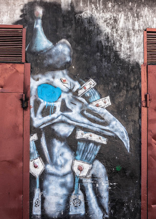 Улаанбаатар хотын онцлох граффити зургууд (фото 9)