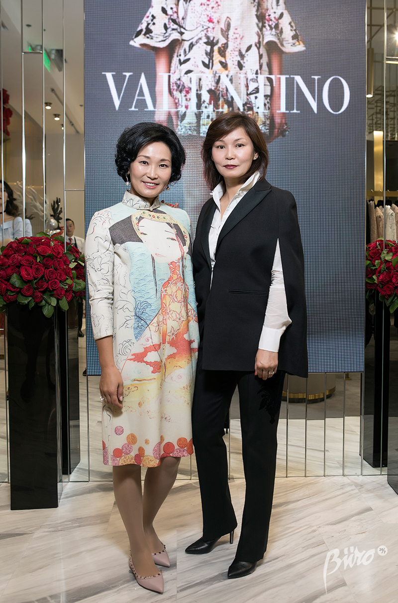 Valentino брэндийн Монгол дахь албан ёсны салбарын нээлтэнд хүрэлцэн ирсэн зочид (фото 15)