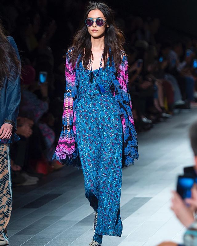 Last night @annasui was all about the fun and colorful 70's! Thank you for having me as always Anna!  