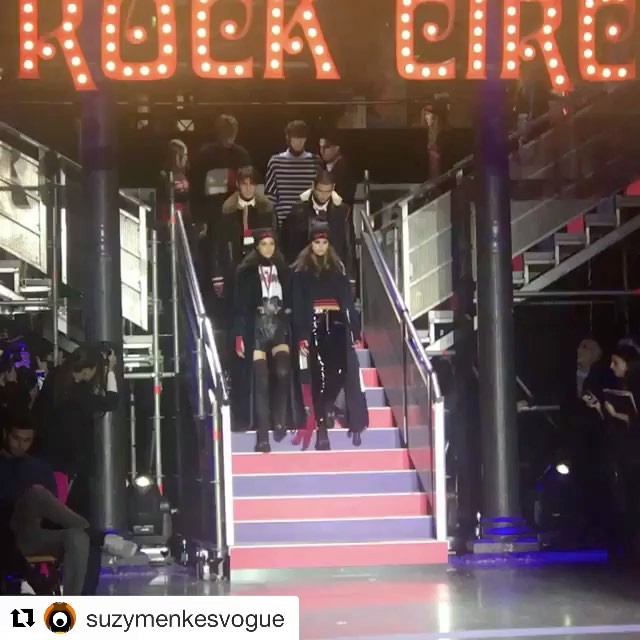 #Repost @suzymenkesvogue (@get_repost)
   
Tommy Hilfiger London show comes to its cheery end