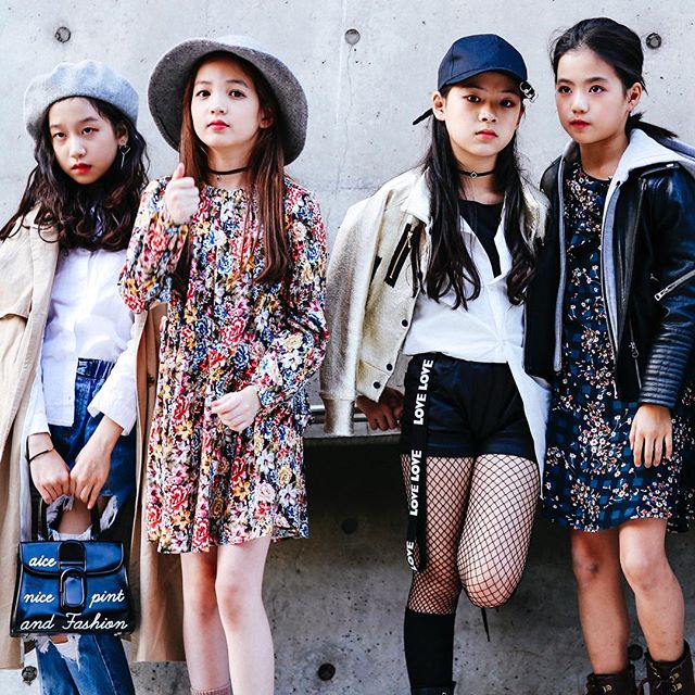 Wish that you could be like the cool #kids? Check out our #SFW #streetstyle coverage on the link in our bio
 : @vcluxe using #fujifilm_xseries #xt2 #buro247singapore #korea #seoul