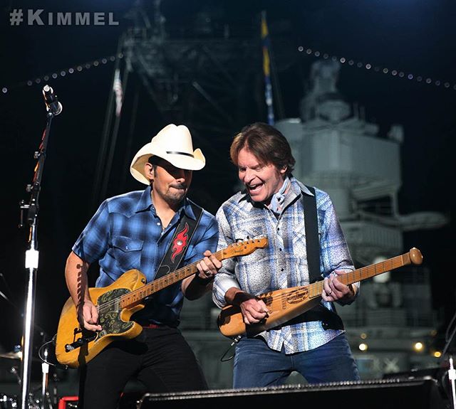 A special performance from @BradPaisley & @JohnFogerty at the #USSIowa!
