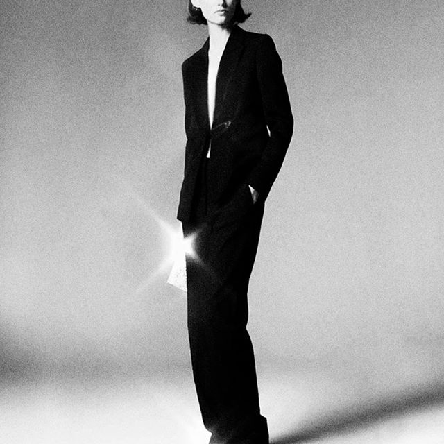 A sleek and modern take on evening wear - my limited edition Tuxedo is EXCLUSIVE to victoriabeckham.com and my London store. Wear it with my Pocket clutch and Dorothy pumps! x VB #KissesatChristmas #VBDoverSt
