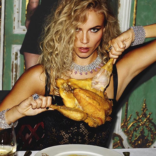 Did Someone Say Chicken?  
Obsessed With #TheCelebrationIssue Of @vogueitalia
Photographed By @mertalas @macpiggott 
Editor and Chief @efarneti 
Creative Director @gb65 @
Style By @patti_wilson 
Make Up By @lisaeldridgemakeup 
Hair By @odilegilbert_official 
Casting By @pg_dmcasting @samuel_ellis 
#TheNewVogueItalia