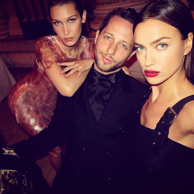 I know @irinashayk s birthday was yesterday but it took me 24 hours to find a pic of us where I didn t look like a creepy used car salesman. (Look how she and @bellahadid have these faces DOWN.) Happy birthday, sweet Rini!     