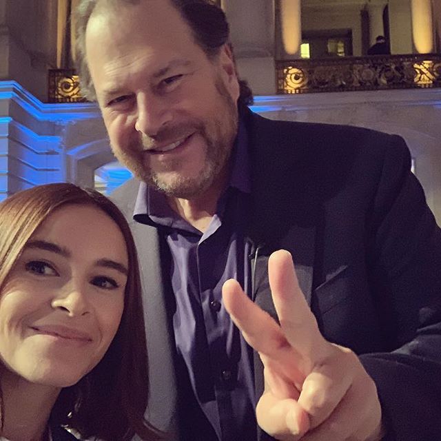 Meet the legend, Marc Benioff, a man who wears many hats    , not only is he the founder and CEO of Salesforce, the American cloud computing company that is currently No. 1 in Fortune's '100 Best Companies to Work For' but he is also a philanthropist I truly admire, an author, an Internet entrepreneur and so much more @salesforce Thank you for having us, Marc!