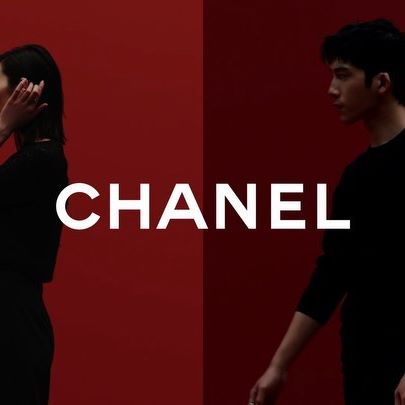 How do you express love? @jingxiaoxiansheng and I tried our best to demonstrate some ways to do so through words and body language. Thanks to @chanelofficial team for working with us on this video!   #CocoCrush