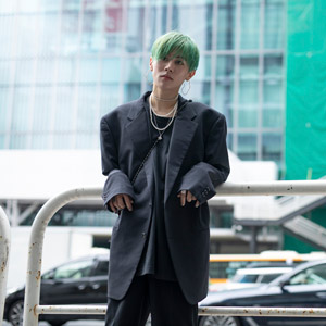 Токиогийн загварын долоо хоног дээрх street style Токиогийн загварын долоо хоног дээрх street style