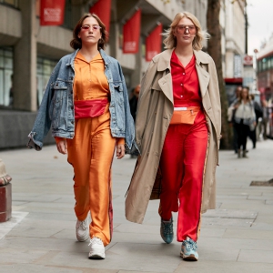 Өнгөлөг намар: Лондонгийн загварын долоо хоног дээрх street style Өнгөлөг намар: Лондонгийн загварын долоо хоног дээрх street style
