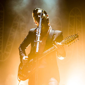 Arctic Monkeys хамтлаг таван жилийн дараа анх удаа шинэ цомгоо танилцуулна Arctic Monkeys хамтлаг таван жилийн дараа анх удаа шинэ цомгоо танилцуулна