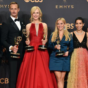 Emmy Awards 2017 шагнал гардуулах ёслолын ялагчид тодорлоо Emmy Awards 2017 шагнал гардуулах ёслолын ялагчид тодорлоо