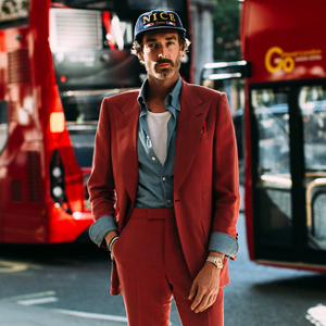 Street style: Лондонгийн эрчүүд хэрхэн хувцаслаж байна вэ Street style: Лондонгийн эрчүүд хэрхэн хувцаслаж байна вэ