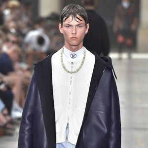 Парисын эрэгтэй загварын долоо хоног: Louis Vuitton, хавар-зун 2018 Парисын эрэгтэй загварын долоо хоног: Louis Vuitton, хавар-зун 2018