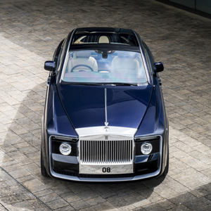 Sweptail: 13 сая долларын үнэтэй Rolls-Royce ямар харагддаг вэ? Sweptail: 13 сая долларын үнэтэй Rolls-Royce ямар харагддаг вэ?