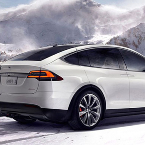 Tesla Model X загвараа танилцууллаа Tesla Model X загвараа танилцууллаа