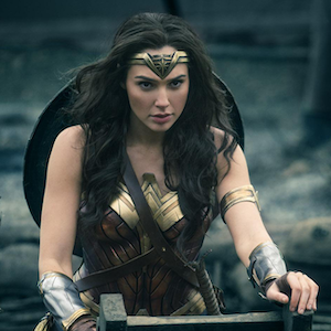 Галь Гадот “Wonder Woman” киноны шинэ ангийн зураг авалт хийгдэж дууссаныг мэдэгдлээ