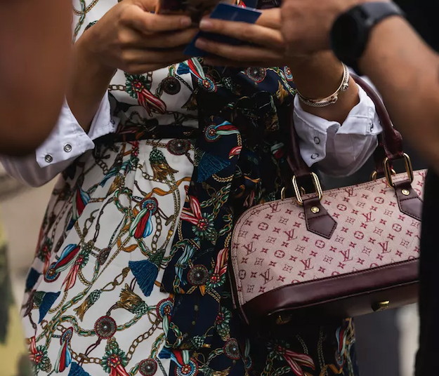 Яг одоо хүчээ авч буй 5 street style чиг хандлага Яг одоо хүчээ авч буй 5 street style чиг хандлага