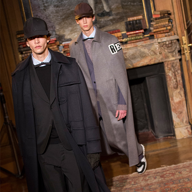 Парисын эрэгтэй загварын долоо хоног: Valentino, намар-өвөл 2017 Парисын эрэгтэй загварын долоо хоног: Valentino, намар-өвөл 2017