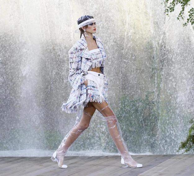 Бюро 24/7 тойм: Chanel, хавар-зун 2018 Бюро 24/7 тойм: Chanel, хавар-зун 2018
