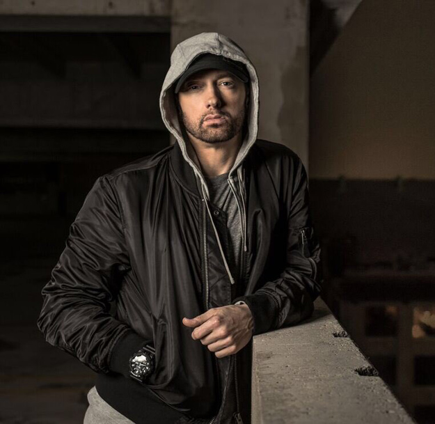 Eminem шинэ цомгоороо түүхэнд бичигдлээ Eminem шинэ цомгоороо түүхэнд бичигдлээ