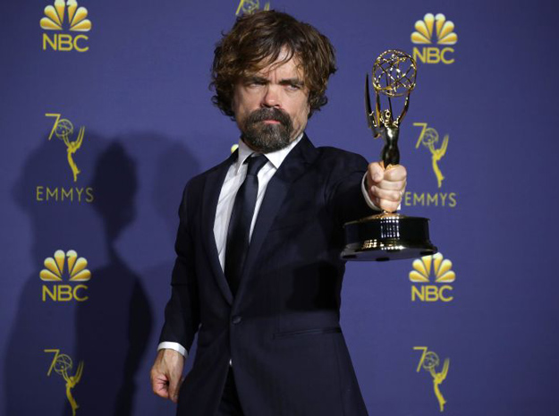 Emmy 2018 шагнал гардуулах ёслолын ялагчид тодорлоо Emmy 2018 шагнал гардуулах ёслолын ялагчид тодорлоо