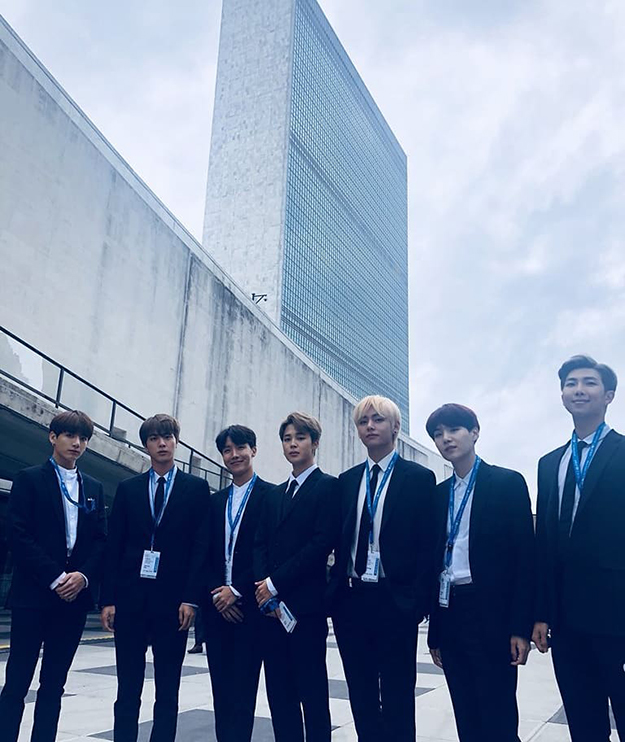 BTS хамтлаг НҮБ-ийн чуулга хуралдаанд илтгэл тавьж ахин түүх бүтээлээ BTS хамтлаг НҮБ-ийн чуулга хуралдаанд илтгэл тавьж ахин түүх бүтээлээ
