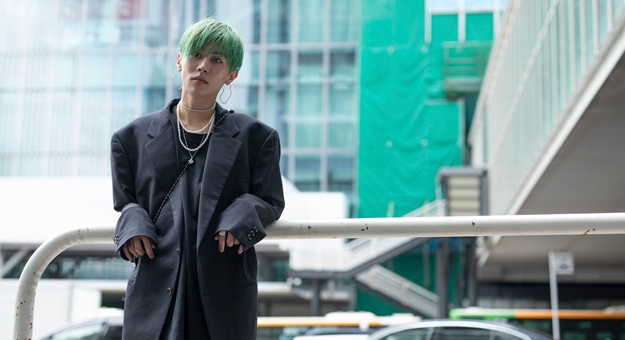 Токиогийн загварын долоо хоног дээрх street style Токиогийн загварын долоо хоног дээрх street style