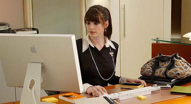 Нийгэмд эзлэх байр суурь: Хэдийг зарцуулж буй чинь биш хэр их ажиллаж байгаа чинь таныг тодорхойлно Нийгэмд эзлэх байр суурь: Хэдийг зарцуулж буй чинь биш хэр их ажиллаж байгаа чинь таныг тодорхойлно