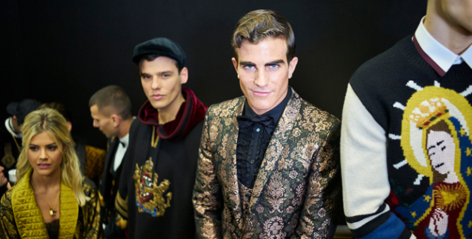 Миланы эрэгтэй загварын долоо хоног: Dolce & Gabbana, намар-өвөл 2017 Миланы эрэгтэй загварын долоо хоног: Dolce & Gabbana, намар-өвөл 2017