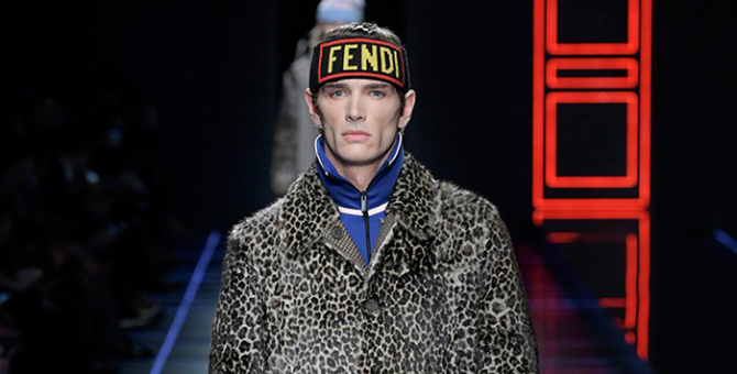 Миланы эрэгтэй загварын долоо хоног: Fendi, намар-өвөл 2017 Миланы эрэгтэй загварын долоо хоног: Fendi, намар-өвөл 2017