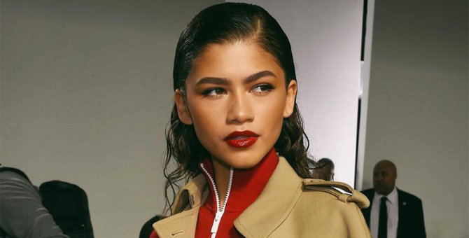 Зендая Tommy Hilfiger брэндийн шинэ нүүр царайгаар тодорлоо Зендая Tommy Hilfiger брэндийн шинэ нүүр царайгаар тодорлоо