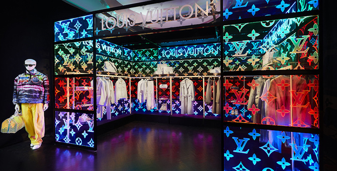 Louis Vuitton Виржил Аблогийн анхны цуглуулгад зориулсан pop-up дэлгүүр нээлээ Louis Vuitton Виржил Аблогийн анхны цуглуулгад зориулсан pop-up дэлгүүр нээлээ