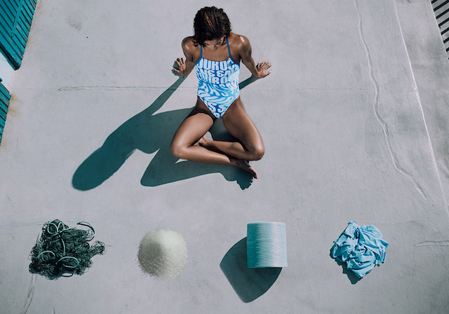 Adidas далайн хог хаягдлаар хийгдсэн усны хувцасны цуглуулга гаргалаа