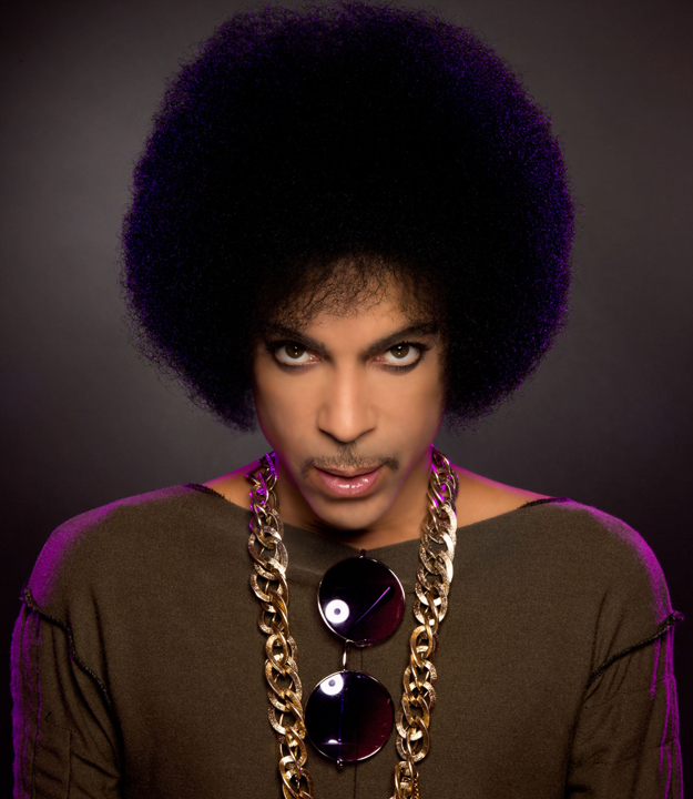 Дуучин Prince-ийн өмнө нь олон нийтэд цацагдаж байгаагүй дуунуудаас бүрдсэн шинэ цомог гарна