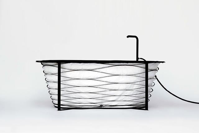 Германы дизайнерын бүтээсэн эвхэгддэг ванн