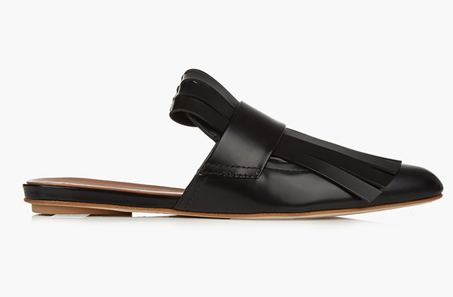 Marni<p><a href=\"http://www.matchesfashion.com/intl/products/Marni-Fringed-leather-slides-1051231\" target=\"_blank\">matchesfashion.com</a></p>