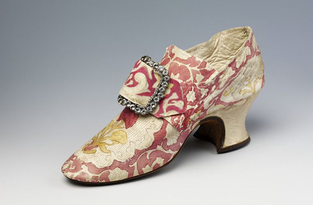 XVIII зууны үеийн гутал