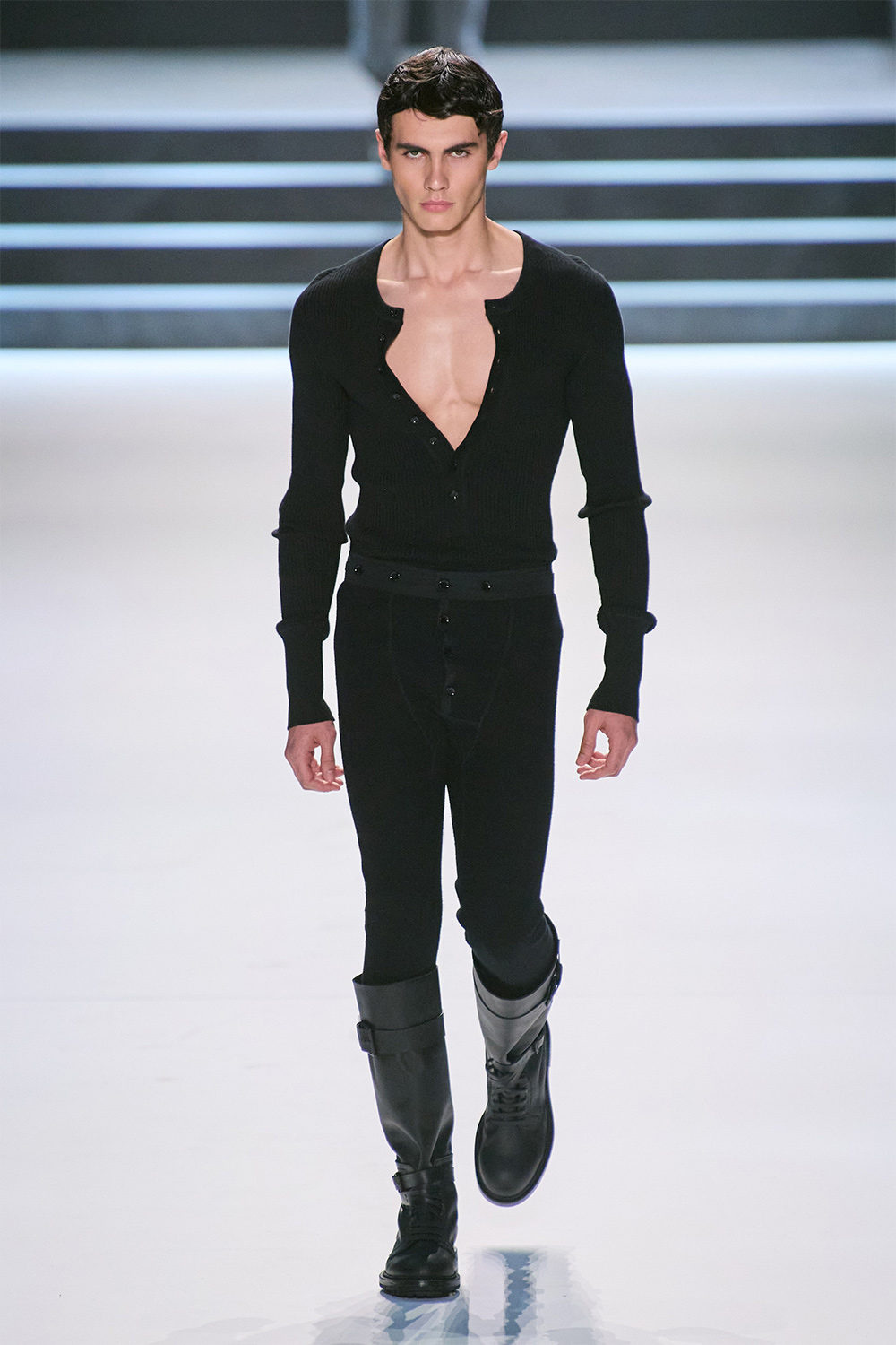 Эрчүүд корсет өмсөж болно: Dolce & Gabbana намар-өвөл 2023 цуглуулга (фото 41)