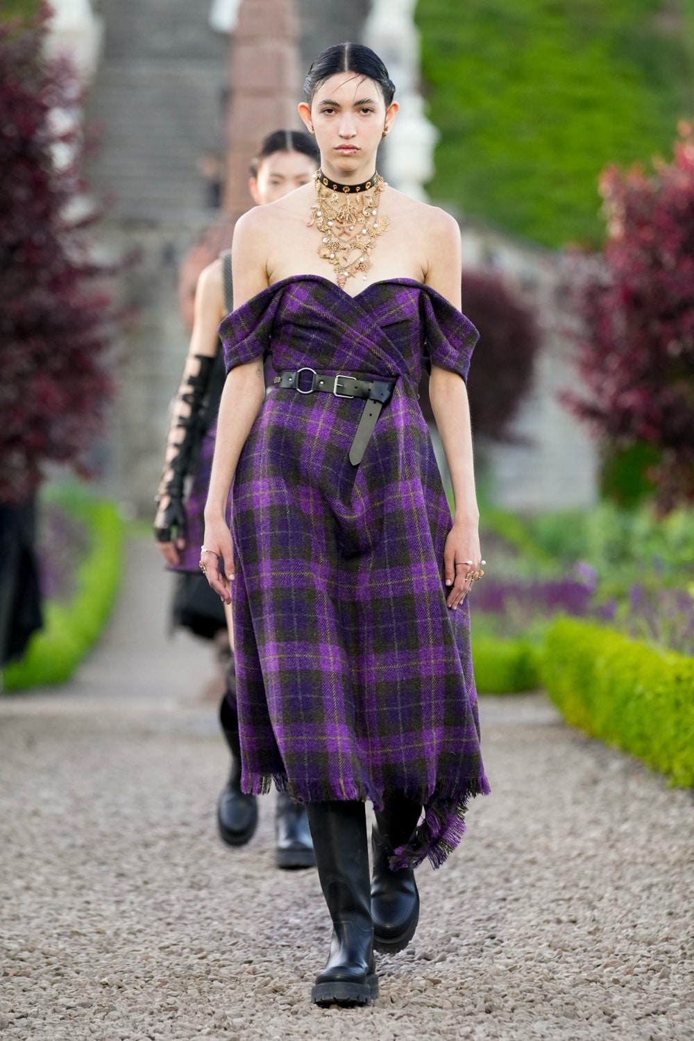 Романтик, готик өнгө аястай Dior-ын шинэ цуглуулга (фото 11)