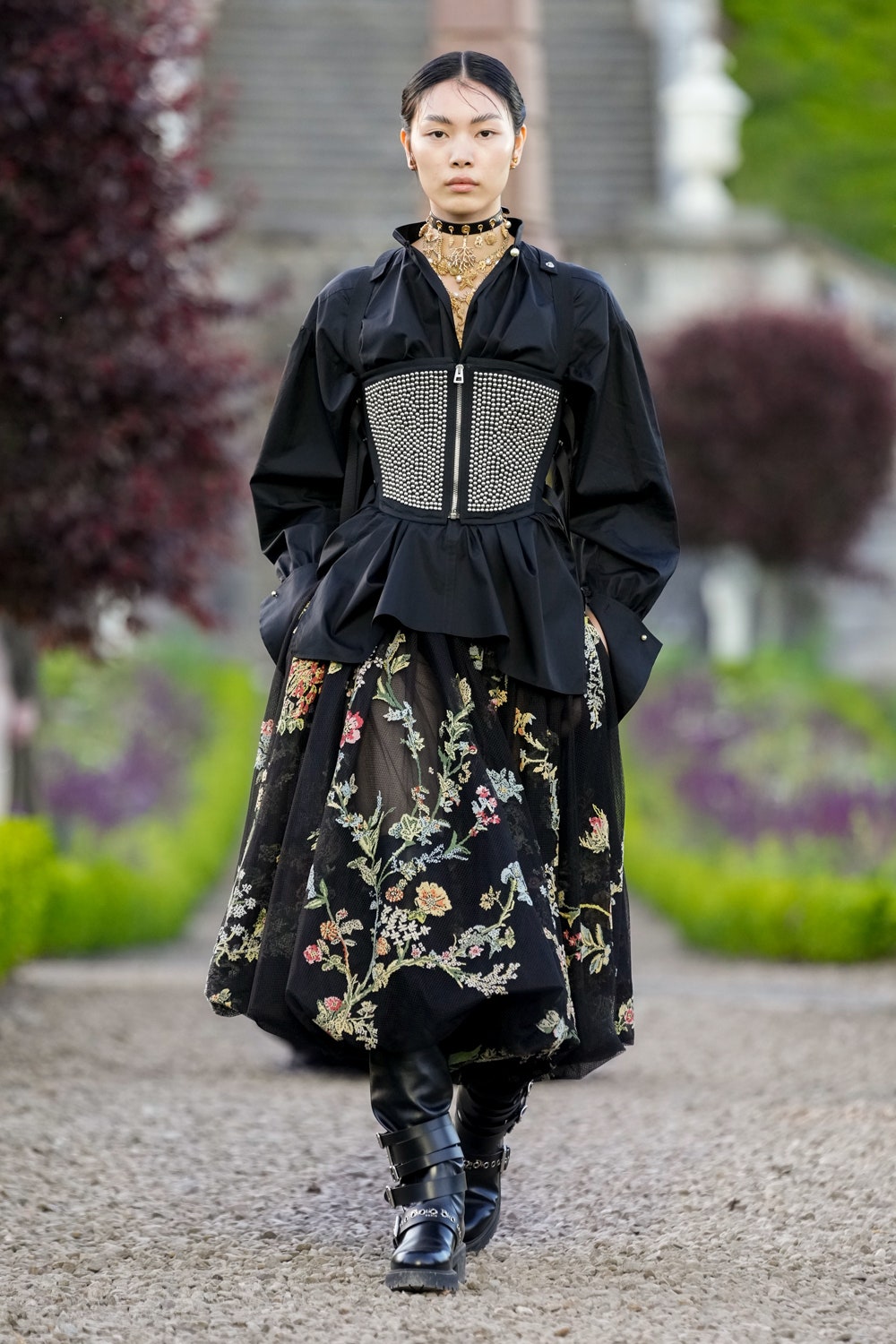 Романтик, готик өнгө аястай Dior-ын шинэ цуглуулга (фото 58)