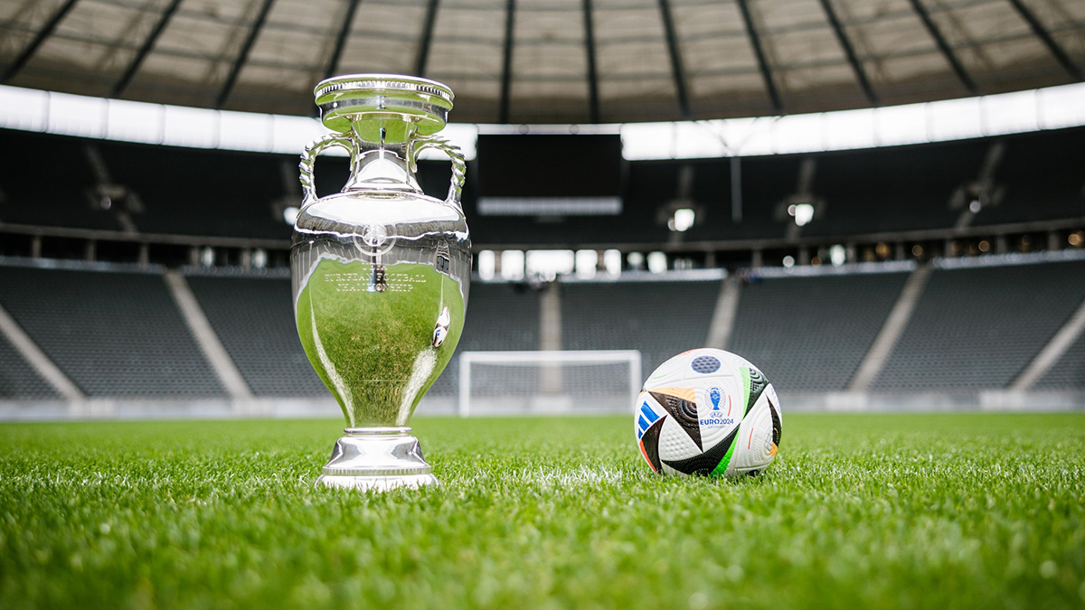Евро-2024: Хөлбөмбөгийн аварга шалгаруулах тэмцээний эргэн тойронд (фото 5)