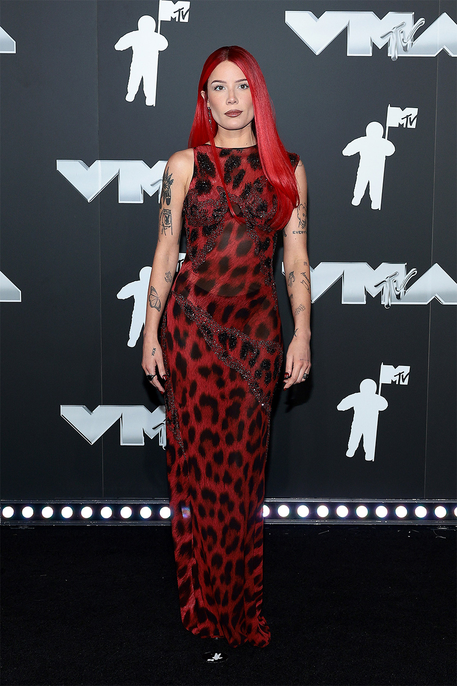 MTV VMA 2024: Улаан хивсний шилдэг төрхүүд (фото 33)